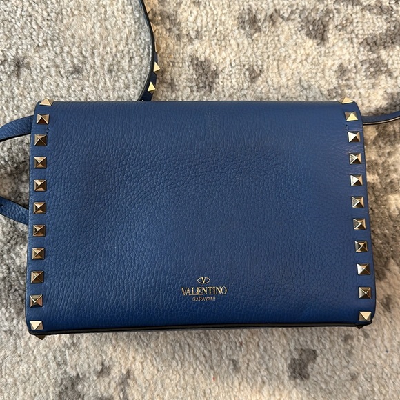 AUTHENTIC VALENTINO ROCKSTAR MEDIUM SHOULDER BAG - Picture 4 of 7